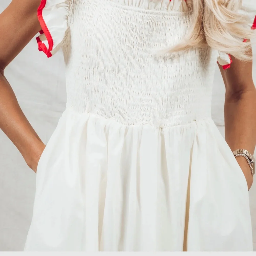Elegant White Midi Dress with Red Trim Piper & Scoot Midgley - Picture 5 of 7